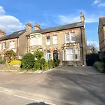 Cambridge Stays 3Br House, Easy Walk To City Center, 2 Showers, Garden, 2 Free Parking Spaces